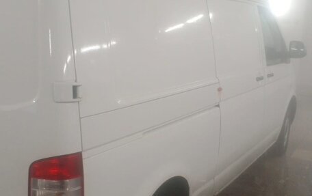 Volkswagen Transporter T5 рестайлинг, 2011 год, 1 850 000 рублей, 3 фотография