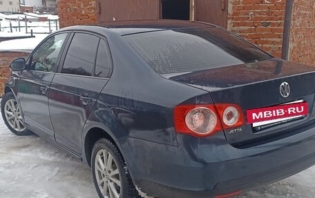 Volkswagen Jetta VI, 2010 год, 720 000 рублей, 3 фотография