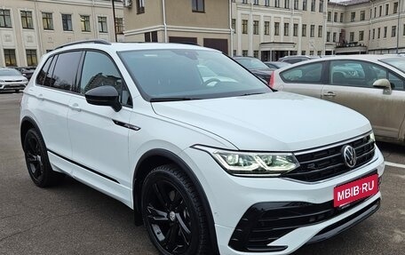 Volkswagen Tiguan II, 2021 год, 4 800 000 рублей, 3 фотография