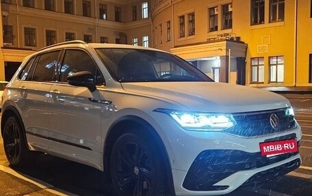 Volkswagen Tiguan II, 2021 год, 4 800 000 рублей, 28 фотография