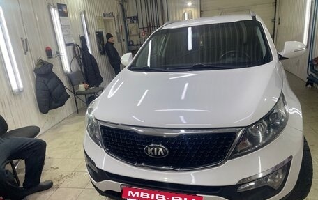 KIA Sportage III, 2015 год, 1 600 000 рублей, 2 фотография