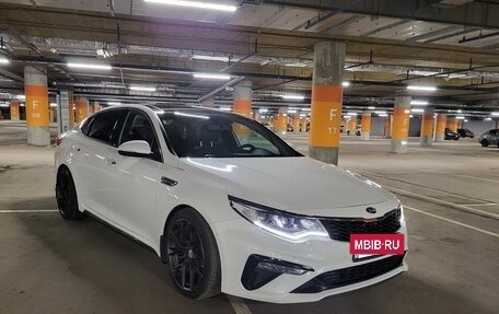 KIA Optima IV, 2018 год, 2 555 000 рублей, 3 фотография