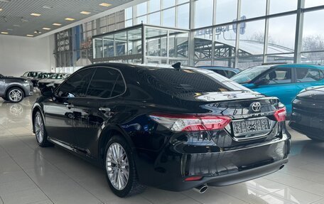 Toyota Camry, 2020 год, 3 550 000 рублей, 6 фотография