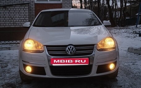 Volkswagen Jetta VI, 2009 год, 770 000 рублей, 11 фотография