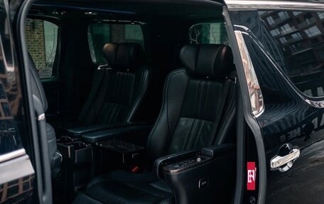 Toyota Alphard III, 2019 год, 5 550 000 рублей, 21 фотография