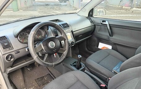 Volkswagen Polo IV рестайлинг, 2004 год, 255 000 рублей, 7 фотография