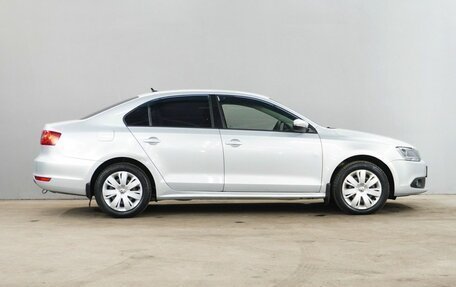 Volkswagen Jetta VI, 2013 год, 975 000 рублей, 4 фотография