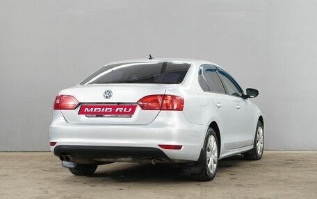 Volkswagen Jetta VI, 2013 год, 975 000 рублей, 5 фотография