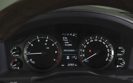 Toyota Land Cruiser 200, 2020 год, 11 449 000 рублей, 18 фотография