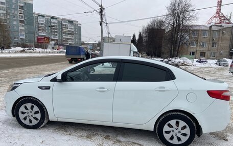 KIA Rio III рестайлинг, 2013 год, 880 000 рублей, 4 фотография