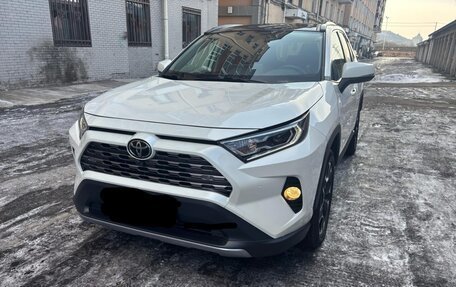 Toyota RAV4, 2020 год, 2 800 000 рублей, 1 фотография