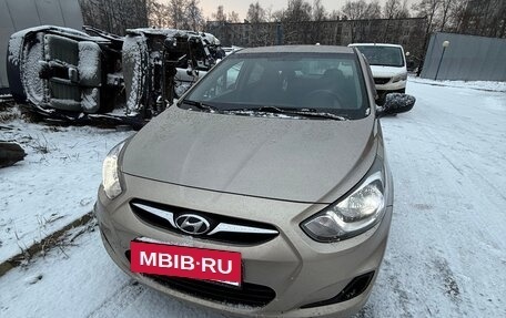 Hyundai Solaris II рестайлинг, 2011 год, 790 000 рублей, 2 фотография