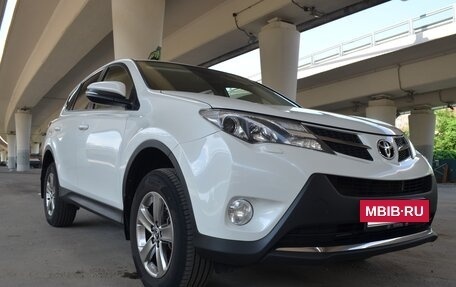 Toyota RAV4, 2015 год, 2 280 000 рублей, 12 фотография