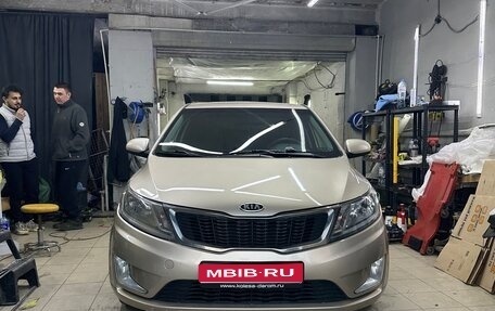 KIA Rio III рестайлинг, 2012 год, 900 000 рублей, 1 фотография