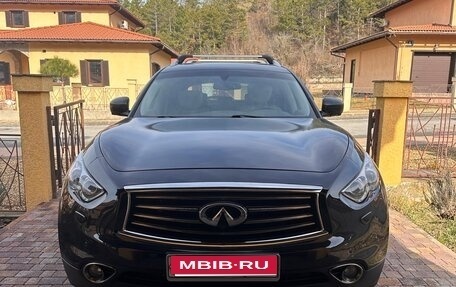 Infiniti FX II, 2013 год, 2 800 000 рублей, 1 фотография