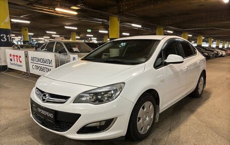 Opel Astra J, 2013 год, 835 000 рублей, 1 фотография