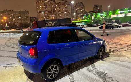 Volkswagen Polo IV рестайлинг, 2005 год, 260 000 рублей, 2 фотография