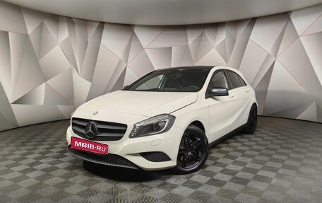 Mercedes-Benz A-Класс, 2015 год, 1 355 000 рублей, 1 фотография