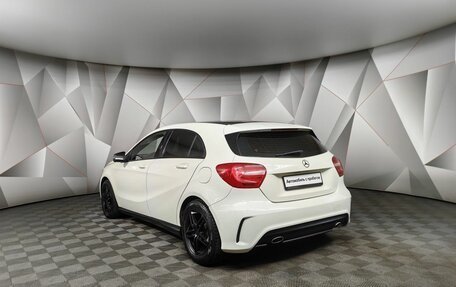 Mercedes-Benz A-Класс, 2015 год, 1 355 000 рублей, 4 фотография