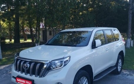 Toyota Land Cruiser Prado 150 рестайлинг 2, 2015 год, 3 950 000 рублей, 1 фотография