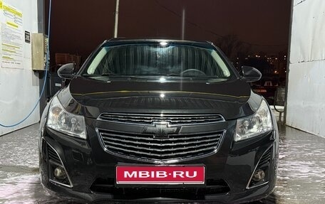 Chevrolet Cruze II, 2013 год, 800 000 рублей, 1 фотография