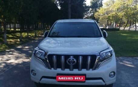 Toyota Land Cruiser Prado 150 рестайлинг 2, 2015 год, 3 950 000 рублей, 2 фотография