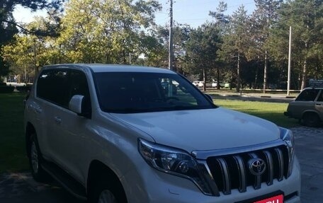 Toyota Land Cruiser Prado 150 рестайлинг 2, 2015 год, 3 950 000 рублей, 3 фотография