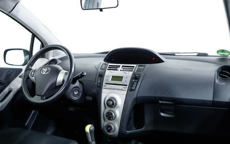 Toyota Yaris III рестайлинг, 2007 год, 726 933 рублей, 9 фотография