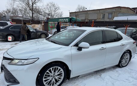 Toyota Camry, 2019 год, 2 600 000 рублей, 5 фотография