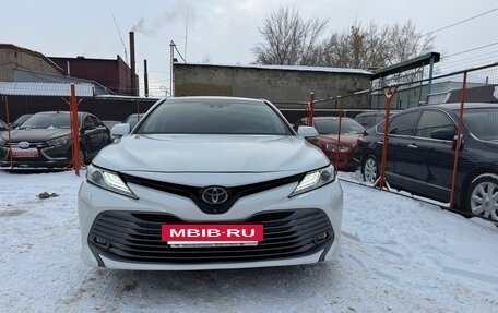 Toyota Camry, 2019 год, 2 600 000 рублей, 6 фотография