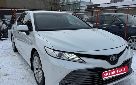 Toyota Camry, 2019 год, 2 600 000 рублей, 11 фотография