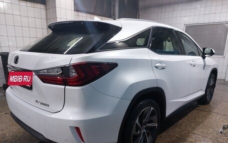 Lexus RX IV рестайлинг, 2017 год, 5 300 000 рублей, 6 фотография