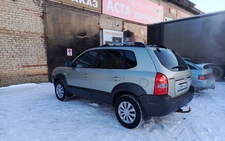 Hyundai Tucson III, 2005 год, 880 000 рублей, 2 фотография