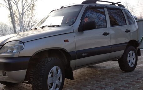 Chevrolet Niva I рестайлинг, 2006 год, 490 000 рублей, 2 фотография