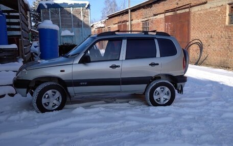 Chevrolet Niva I рестайлинг, 2006 год, 490 000 рублей, 37 фотография