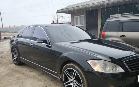 Mercedes-Benz S-Класс, 2006 год, 1 200 000 рублей, 2 фотография