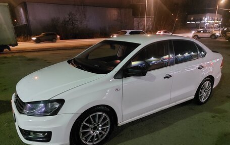 Volkswagen Polo VI (EU Market), 2013 год, 750 000 рублей, 1 фотография