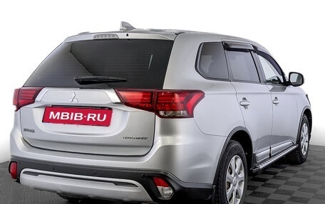 Mitsubishi Outlander III рестайлинг 3, 2019 год, 2 265 000 рублей, 5 фотография