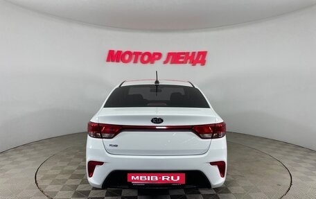 KIA Rio IV, 2018 год, 1 075 000 рублей, 5 фотография