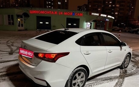 Hyundai Solaris II рестайлинг, 2017 год, 1 100 000 рублей, 2 фотография