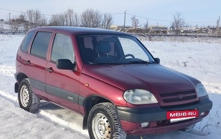 Chevrolet Niva I рестайлинг, 2004 год, 355 000 рублей, 2 фотография