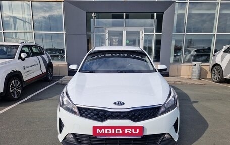 KIA Rio IV, 2021 год, 1 550 000 рублей, 2 фотография