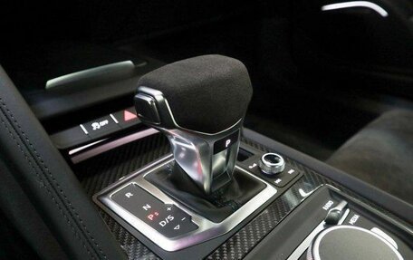 Audi R8, 2023 год, 28 612 000 рублей, 15 фотография