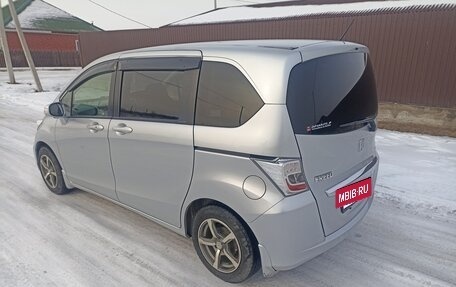 Honda Freed I, 2012 год, 1 190 000 рублей, 5 фотография