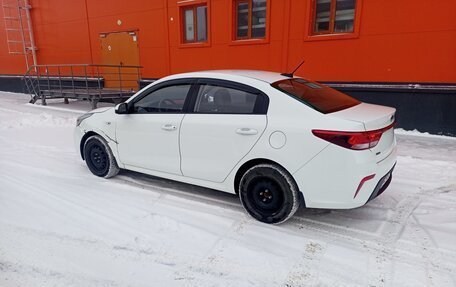 KIA Rio IV, 2018 год, 1 199 999 рублей, 3 фотография