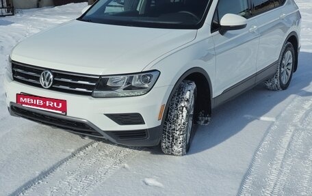 Volkswagen Tiguan II, 2017 год, 2 700 000 рублей, 14 фотография