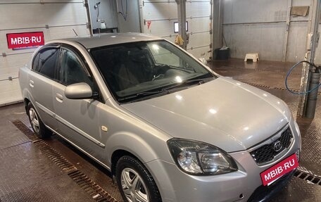 KIA Rio II, 2011 год, 650 000 рублей, 6 фотография