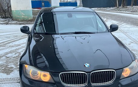 BMW 3 серия, 2010 год, 1 600 000 рублей, 3 фотография