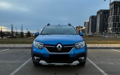 Renault Sandero II рестайлинг, 2020 год, 1 230 000 рублей, 2 фотография