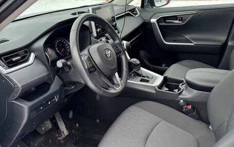 Toyota RAV4, 2019 год, 4 100 000 рублей, 9 фотография